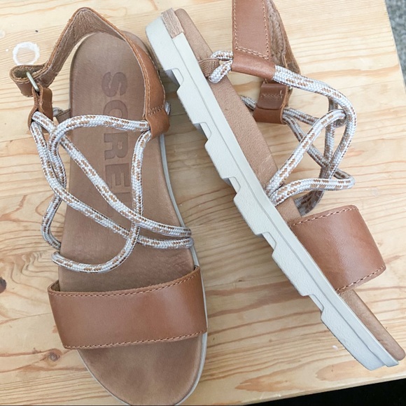 Sorel Shoes - Sorel strappy sandals tan leather and cord strap